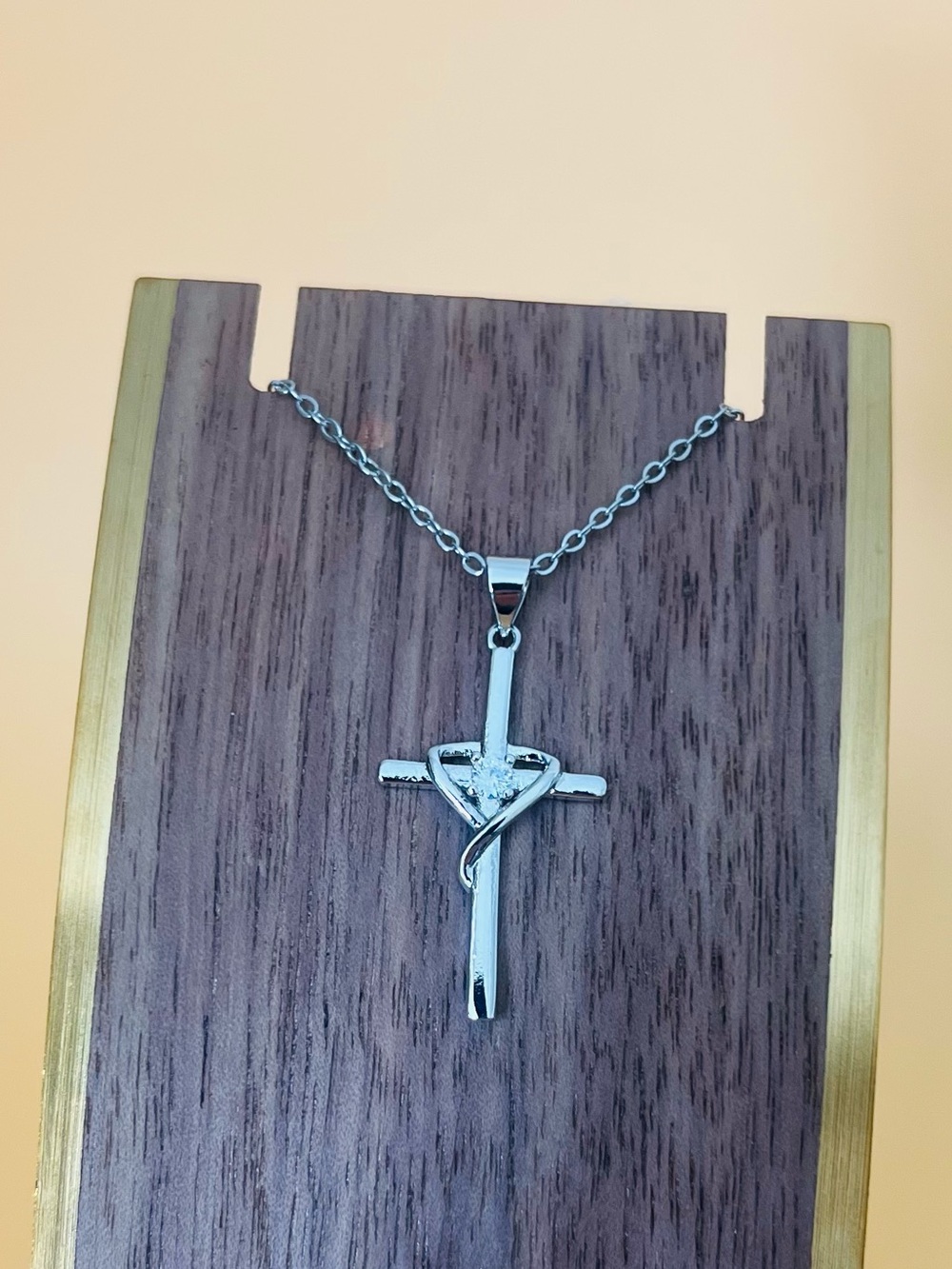 Elegant Silver Cross Pendant Necklace
